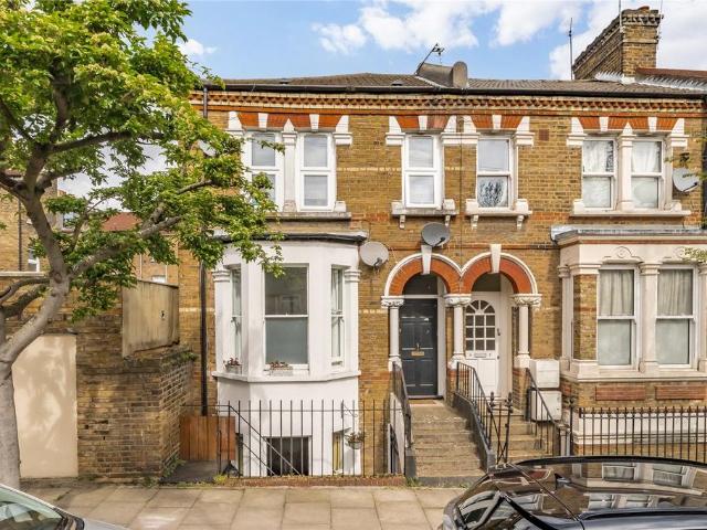 Flat for sale in Clapton, Lower Clapton