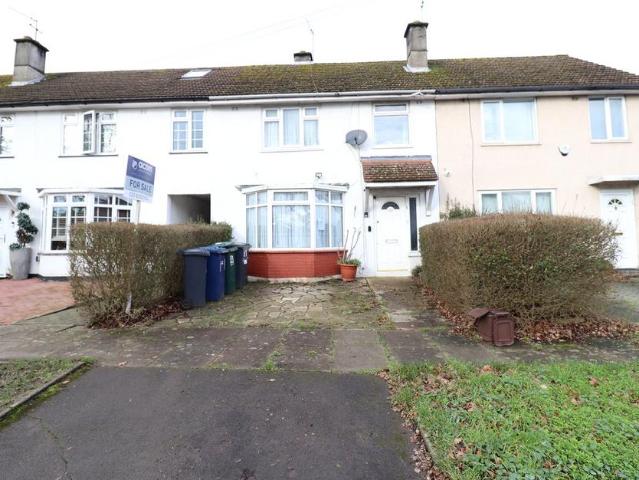 House for sale in Broadfields, Greater London