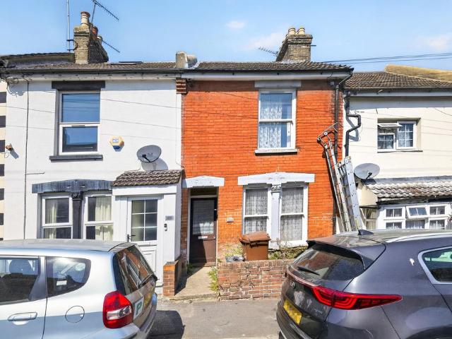 House for sale in Luton, Chatham
