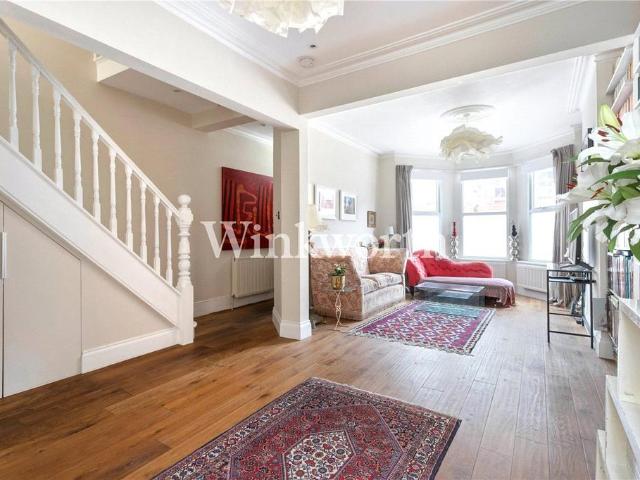 House for sale in Greater London