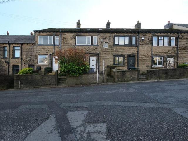 House for sale in Golcar, West Yorkshire