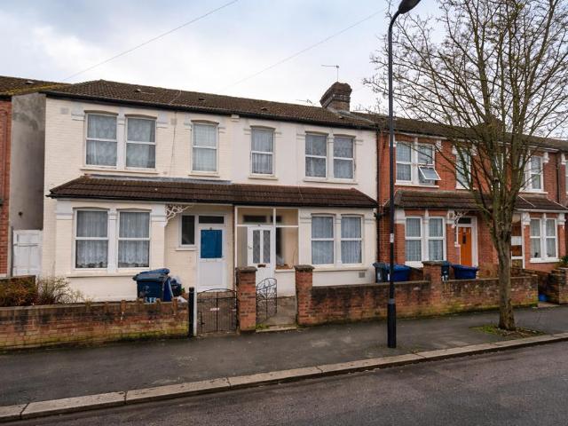 House for sale in London Borough of Ealing, Greater London