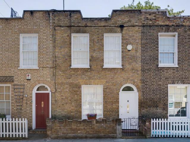 House for sale in Chalk Farm, Greater London