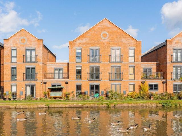 House for sale in Cliff Hill, Warwick