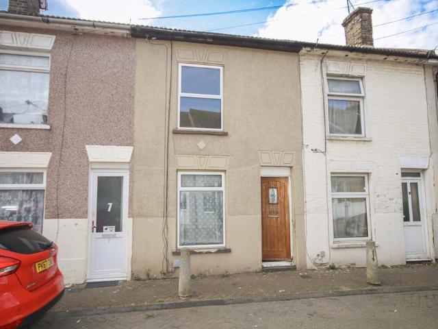 House for sale in Sheerness, Oad Street