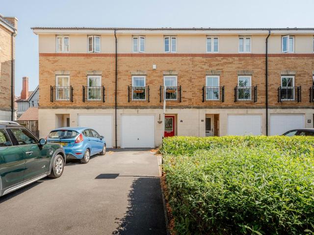 House for sale in Feckenham, City Of Bristol