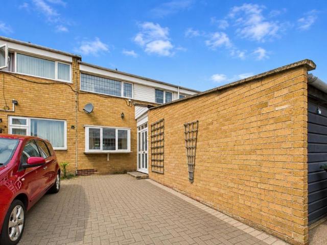 House for sale in Cheylesmore, West Midlands
