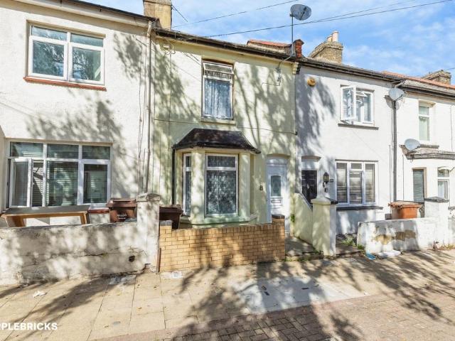 House for sale in Luton, Chatham