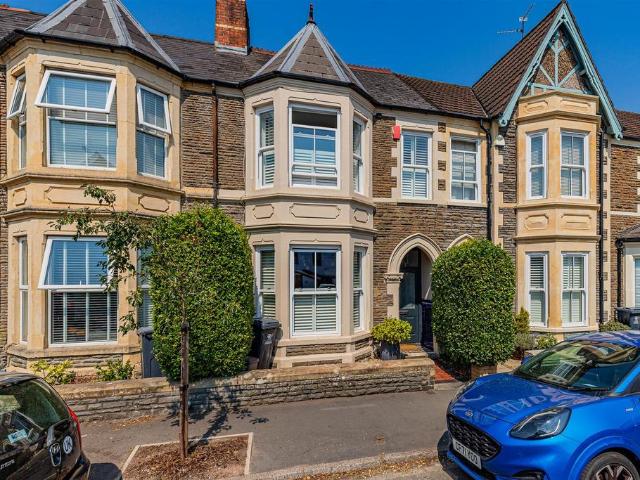 House for sale in Plasnewydd, Falcon Lodge