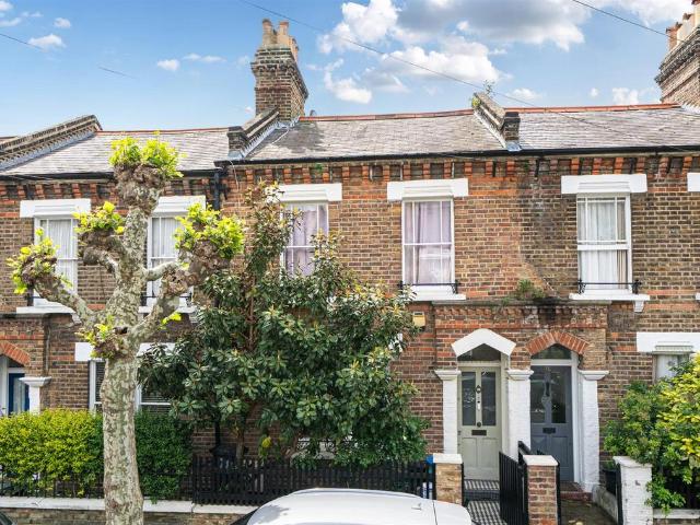 House for sale in Kensal Town, Greater London