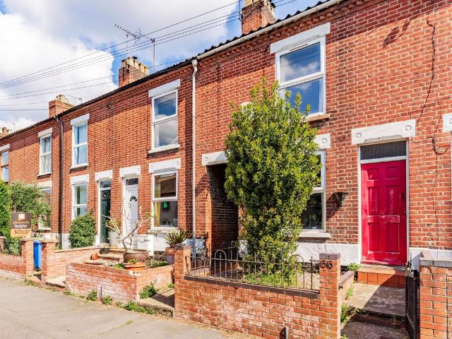House for sale in New Catton, East Bank
