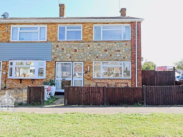 House for sale in Winter Gardens, Essex