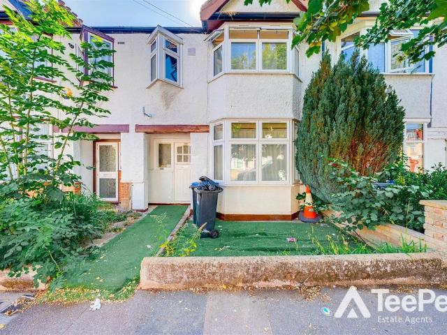 House for sale in Lower Edmonton, Edmonton