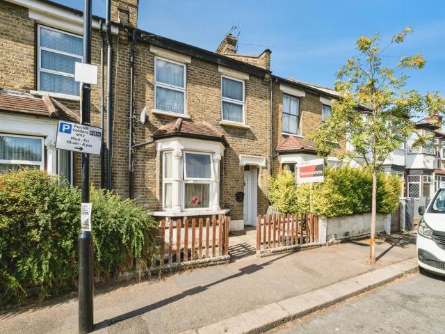 House for sale in London Borough of Waltham Forest, Greater London