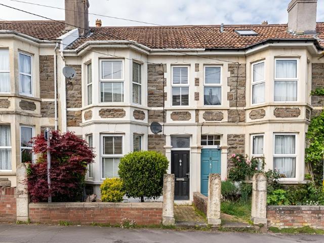House for sale in Easton-in-gordano, North Somerset