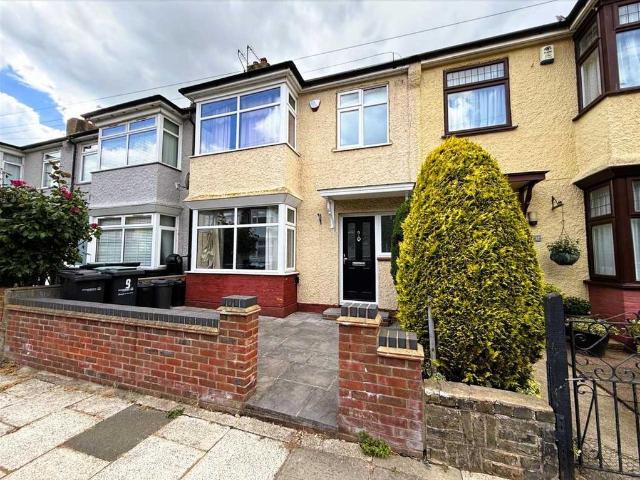 House for sale in Kings Farm, Hamerton