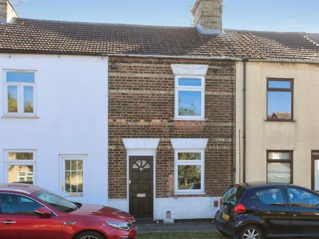 House for sale in Stanground, Peterborough