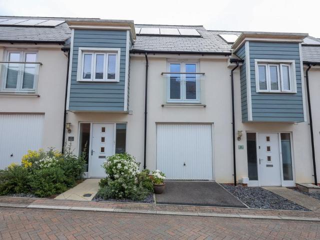 House for sale in Goddards' Green, Perryfields