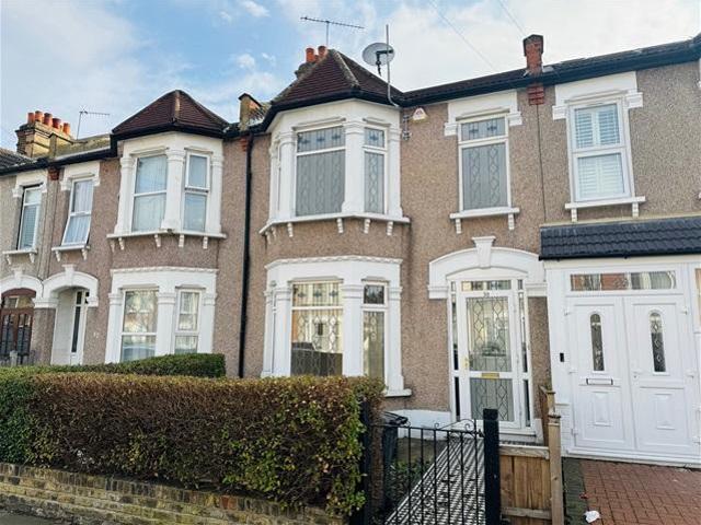 House for sale in Seven Kings, Seven Kings