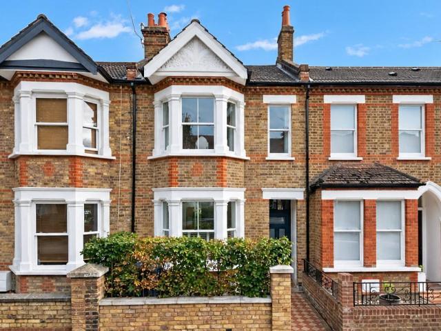 House for sale in London Borough of Ealing, Hanwell