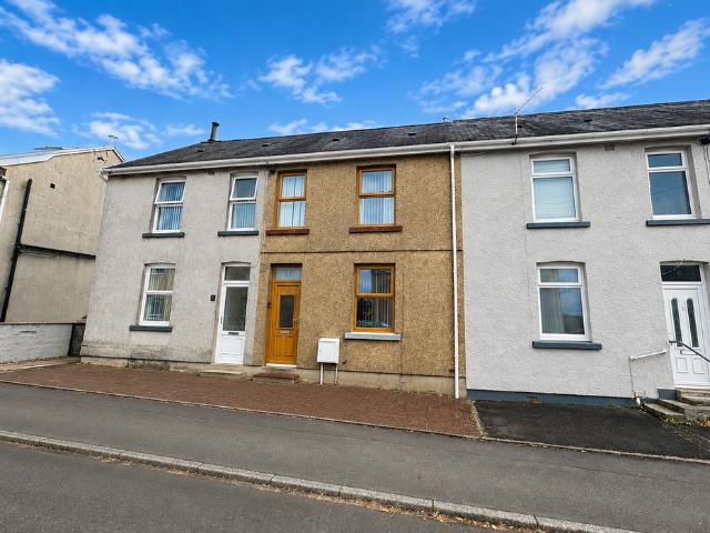House for sale in Brynaman Isaf, Gwaun-cae-gurwen