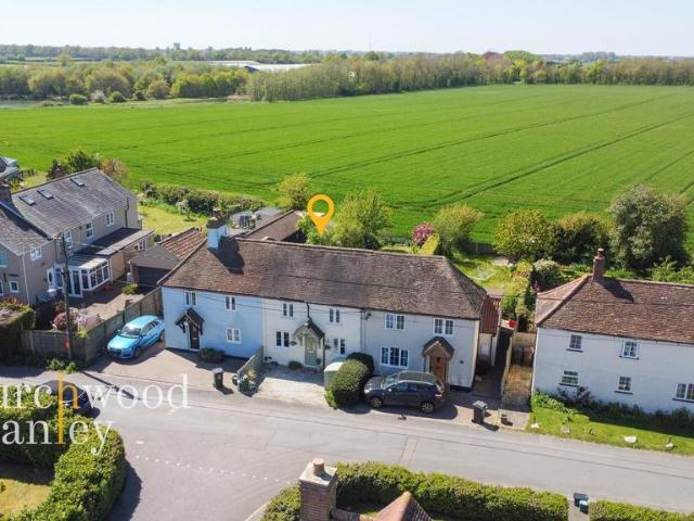 House for sale in Dale Hill, Essex