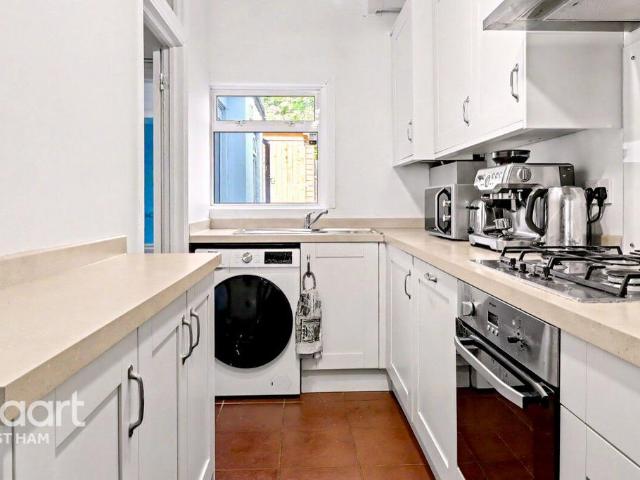 House for sale in Plashet, Greater London