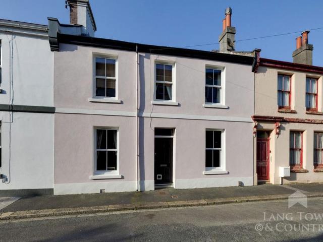 House for sale in Mount Wise, Isle Of Man