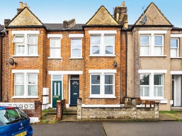 House for sale in London Borough of Lewisham, Lower Sydenham