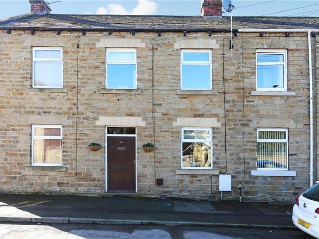 House for sale in Clayton West, West Yorkshire