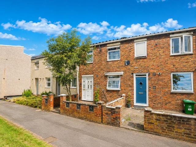 House for sale in Harold Hill, Greater London