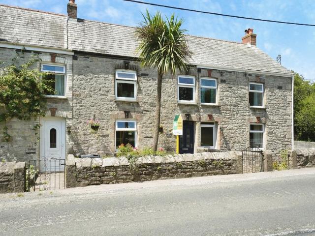 House for sale in Penhale, Cornwall
