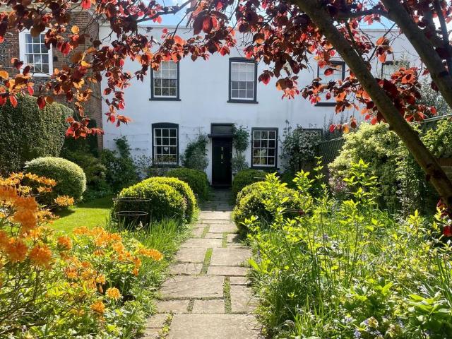 House for sale in Chislehurst, Greater London