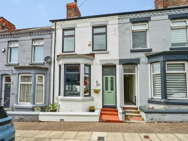 House for sale in Calderstones