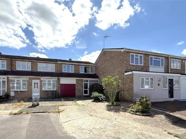House for sale in Stanford-le-hope, Essex