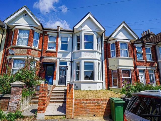 House for sale in Clive Vale, Guestling Green