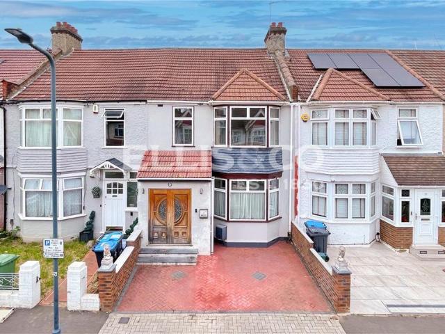 House for sale in Alperton, Greater London