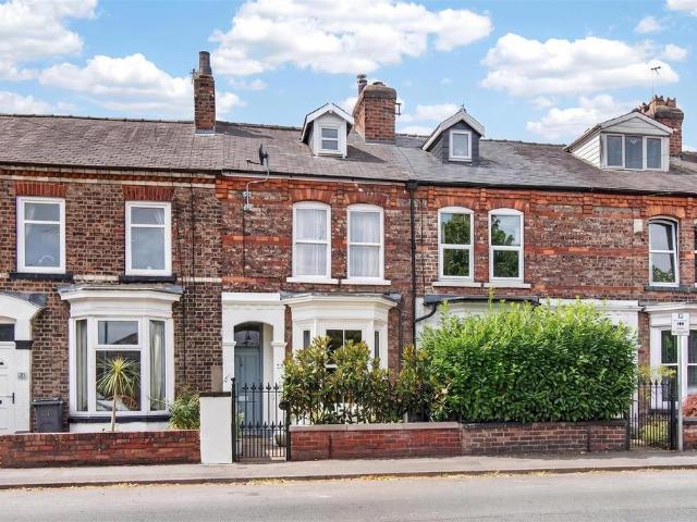 House for sale in Holgate, High Field