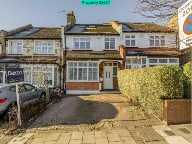 House for sale in North Finchley, Greater London
