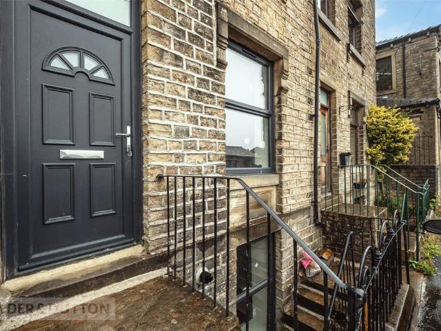 House for sale in Wellhouse, Golcar