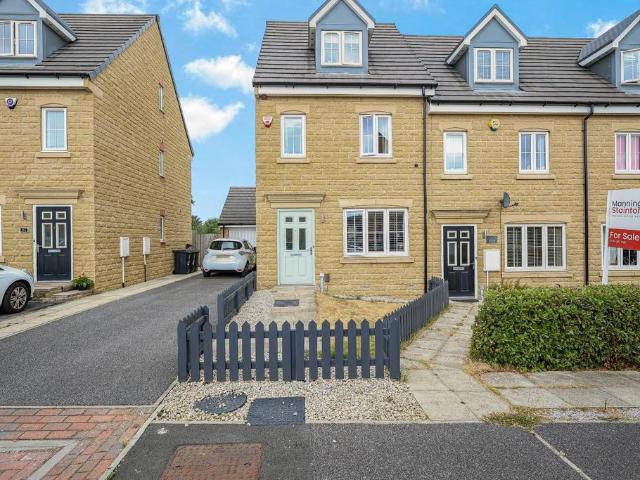 House for sale in Idle, West Yorkshire