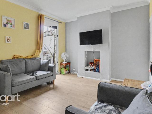 House for sale in Strood