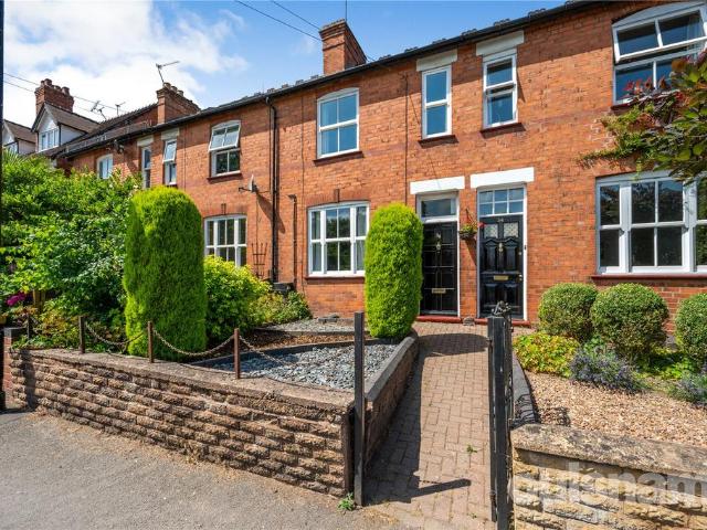 House for sale in Bromsgrove, Worcestershire