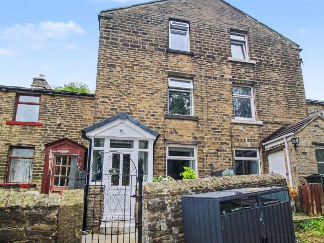 House for sale in Norr, Bradford