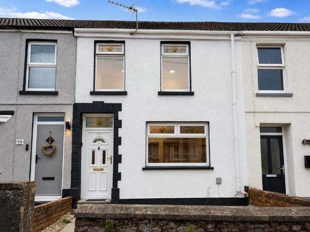 House for sale in Pontarddulais, Wales