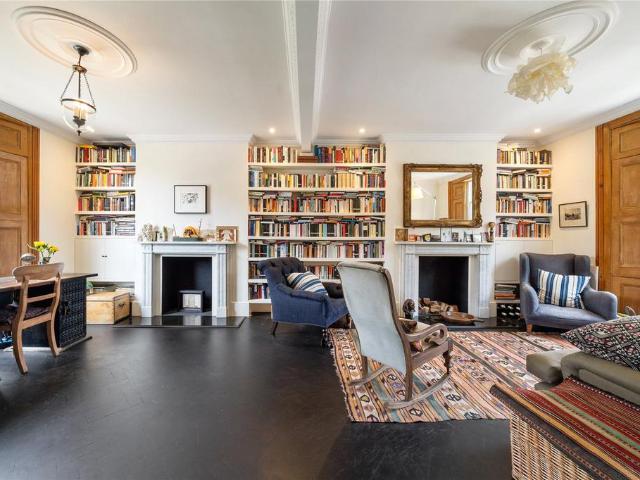 House for sale in Islington, Greater London