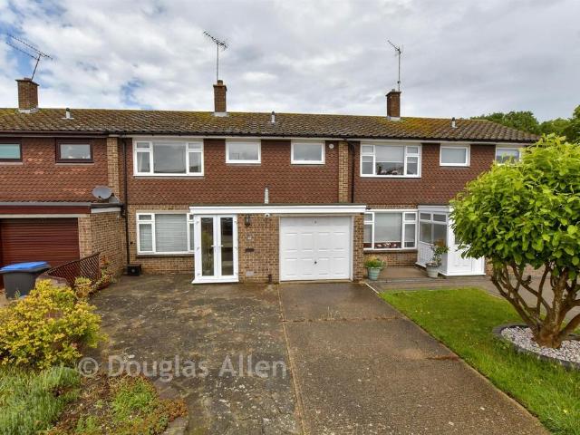 House for sale in Lambourne, Epping