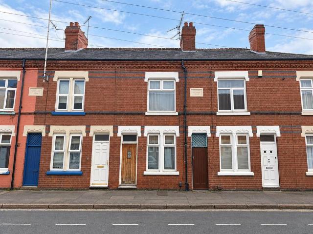 House for sale in Bede Island, Leicester