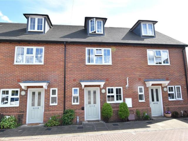 House for sale in Farnborough, Hampshire