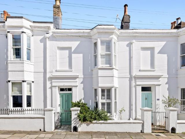 House for sale in Round Hill, Brighton & Hove